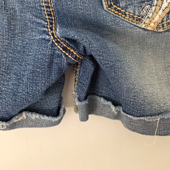 Ariya Jeans Denim Shorts Size 7/8 Distressed Cuffed Y2k Style - Picture 7 of 14